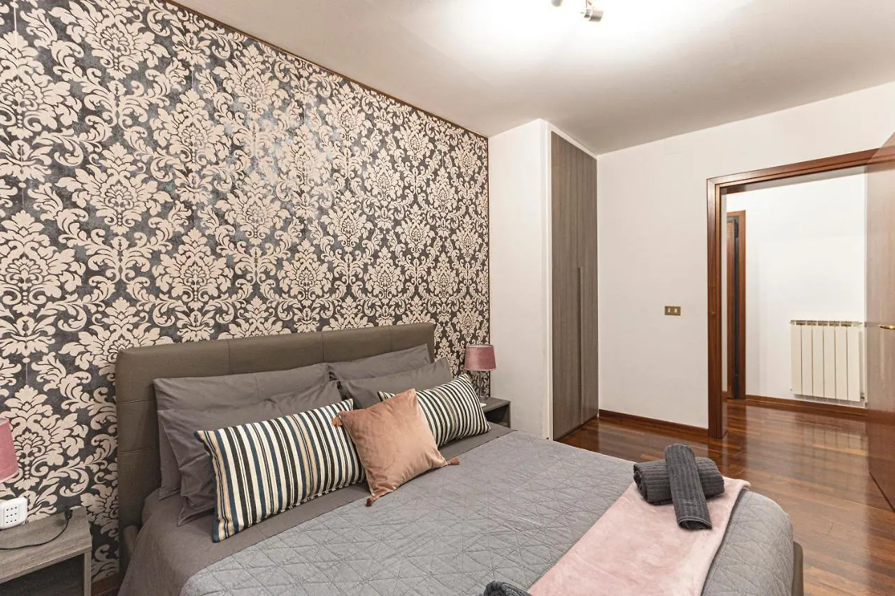 ונציה Rialto Apartment With Canal Grande View 0*,  איטליה